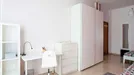 Room for rent, Bologna, Emilia-Romagna, &lt;span class=&quot;blurred street&quot; onclick=&quot;ProcessAdRequest(10089869)&quot;&gt;&lt;span class=&quot;hint&quot;&gt;See streetname&lt;/span&gt;[xxxxxxxxxxxxx]&lt;/span&gt;