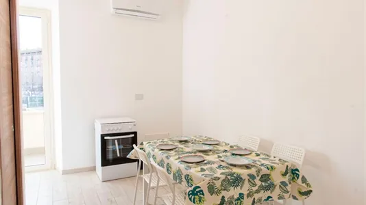 Rooms in Roma Municipio VII – Appio-Latino/Tuscolano/Cinecittà - photo 7