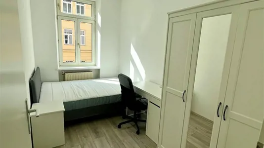 Rooms in Vienna Brigittenau - photo 2