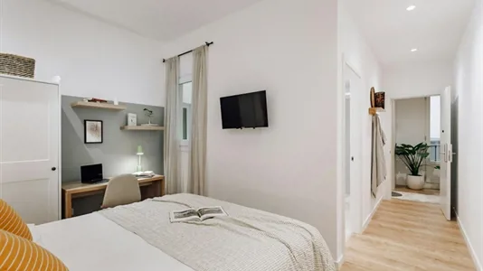 Rooms in Barcelona Eixample - photo 3