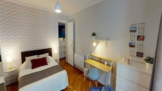 Rooms in Paris 7ème arrondissement - photo 2