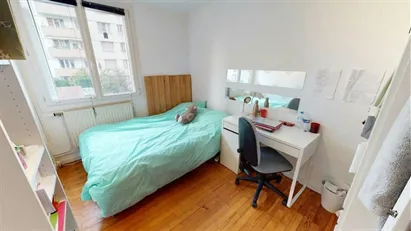 Room for rent in Grenoble, Auvergne-Rhône-Alpes