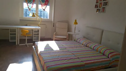 Room for rent in Milano Zona 6 - Barona, Lorenteggio, Milan