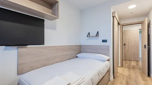 Rooms in Santander - photo 5
