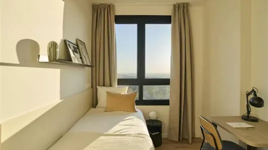 Rooms in Madrid Centro - photo 3
