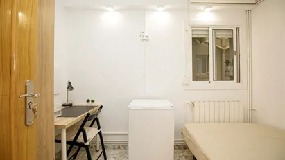 Room for rent in Badalona, Cataluña