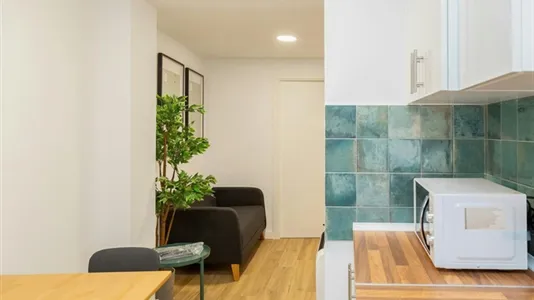 Rooms in Zaragoza - photo 8