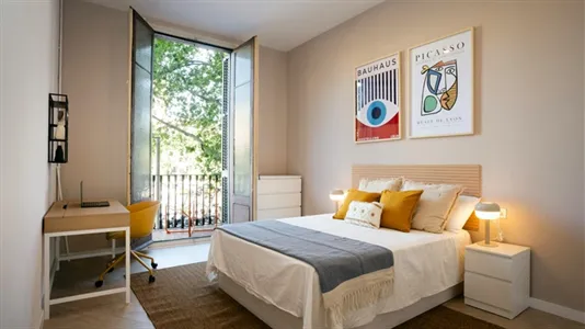 Rooms in Barcelona Eixample - photo 1