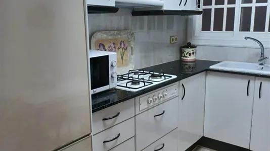 Rooms in Barcelona Sants-Montjuïc - photo 6