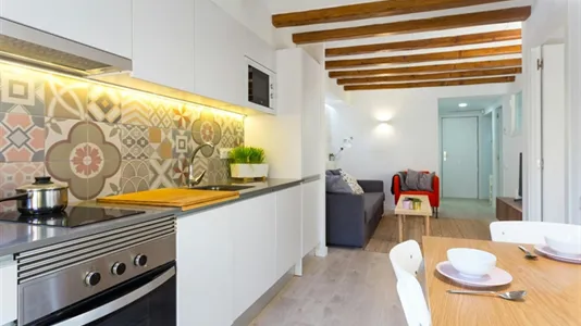 Apartments in Barcelona Ciutat Vella - photo 5