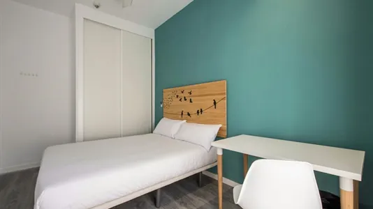 Rooms in Madrid Centro - photo 5