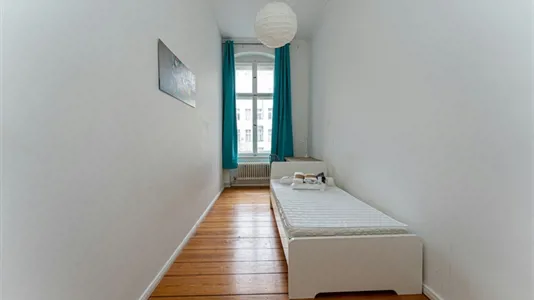 Rooms in Berlin Charlottenburg-Wilmersdorf - photo 2