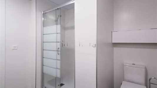 Rooms in Zaragoza - photo 10