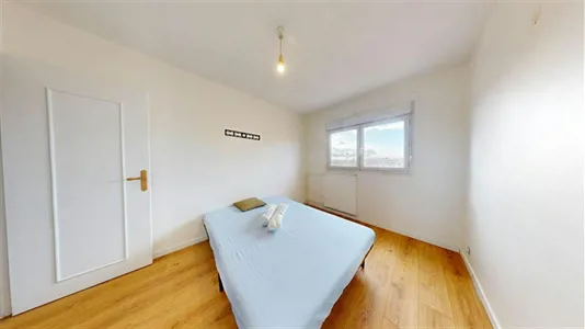 Rooms in Lyon - photo 3