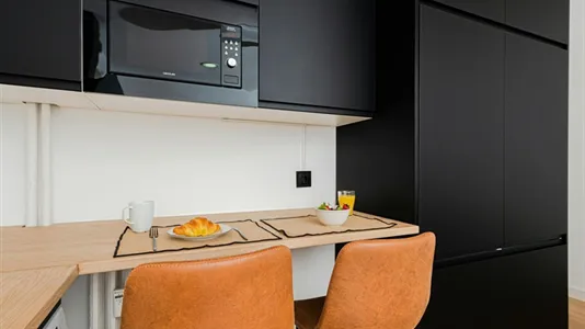 Rooms in Madrid Chamberí - photo 9