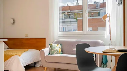 Rooms in Madrid Tetuán - photo 10