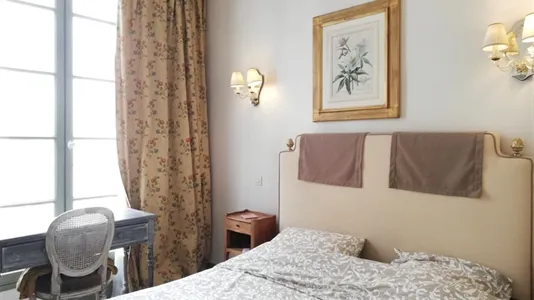 Apartments in Paris 1er arrondissement - photo 5