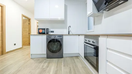 Rooms in Valencia Ciutat Vella - photo 8