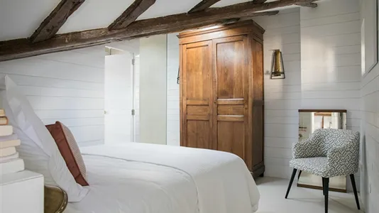 Apartments in Madrid Retiro - photo 6