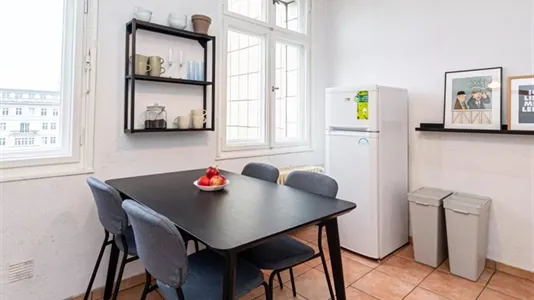 Apartments in Location is not specified - photo 9