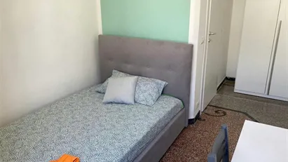 Room for rent in Genoa, Liguria