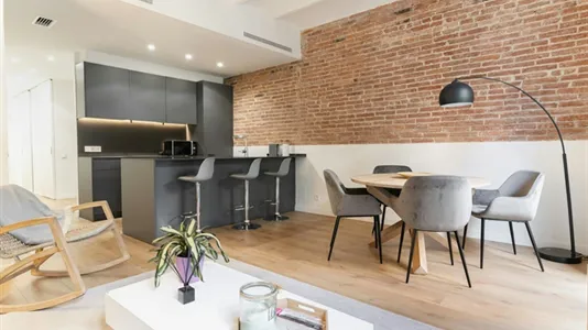 Apartments in Barcelona Eixample - photo 3