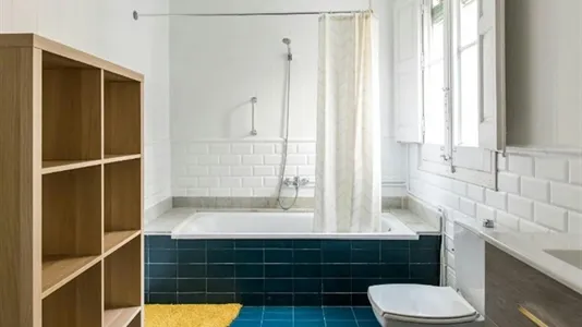 Rooms in Barcelona Eixample - photo 9