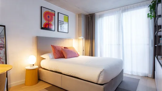 Apartments in Barcelona Eixample - photo 4