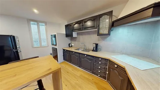 Houses in Angoulême - photo 7