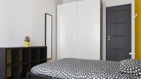 Rooms in Milano Zona 2 - Stazione Centrale, Gorla, Turro, Greco, Crescenzago - photo 9