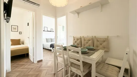 Rooms in Barcelona Eixample - photo 10