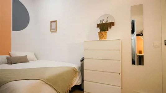 Rooms in Barcelona Ciutat Vella - photo 3