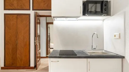 Rooms in Madrid Chamberí - photo 10