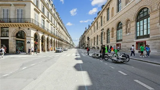 Apartments in Paris 1er arrondissement - photo 3