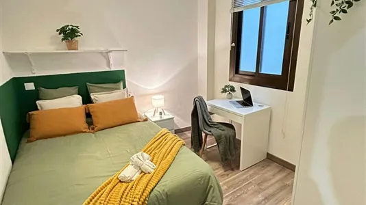 Rooms in Valencia Ciutat Vella - photo 1
