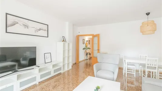 Apartments in Barcelona Eixample - photo 8