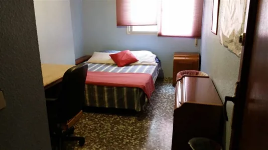 Rooms in Murcia - photo 2