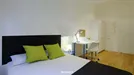 Room for rent, Madrid Moncloa-Aravaca, Madrid, &lt;span class=&quot;blurred street&quot; onclick=&quot;ProcessAdRequest(7919579)&quot;&gt;&lt;span class=&quot;hint&quot;&gt;See streetname&lt;/span&gt;[xxxxxxxxxxxxx]&lt;/span&gt;