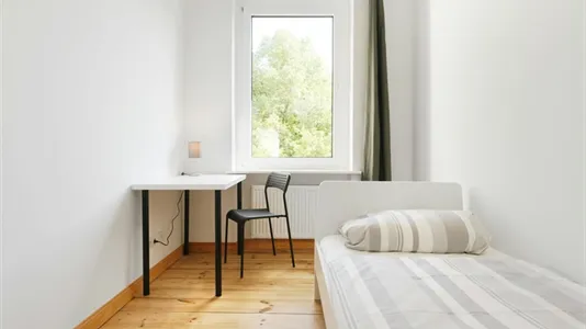 Rooms in Berlin Neukölln - photo 1