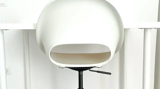 Rooms in Barcelona Ciutat Vella - photo 8