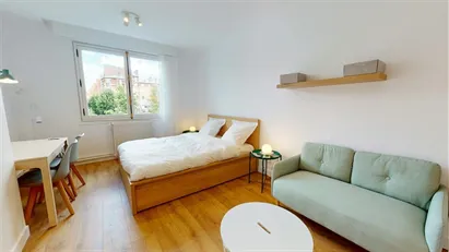 Room for rent in Nanterre, Île-de-France