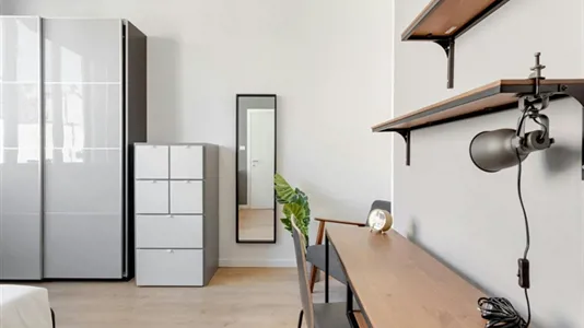 Rooms in Milano Zona 2 - Stazione Centrale, Gorla, Turro, Greco, Crescenzago - photo 3