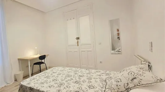 Rooms in Madrid Centro - photo 4