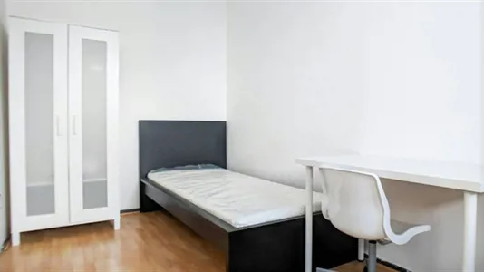 Rooms in Berlin Charlottenburg-Wilmersdorf - photo 1