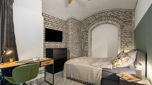 Rooms in Berlin Neukölln - photo 1