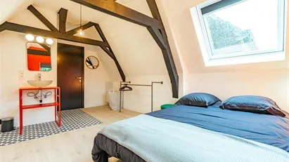 Room for rent in Bergen, Henegouwen