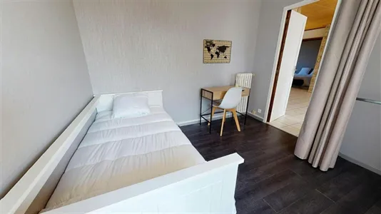 Rooms in Lyon - photo 4