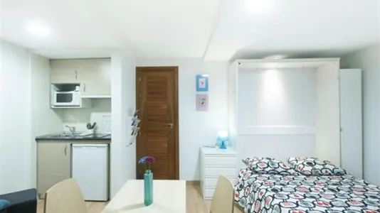 Apartments in Madrid Centro - photo 4