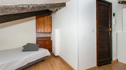 Apartments in Turin - photo 3