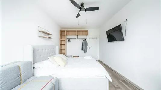Apartments in Berlin Charlottenburg-Wilmersdorf - photo 2